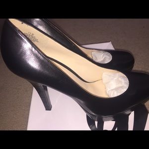Nine West Platform Croc Pump